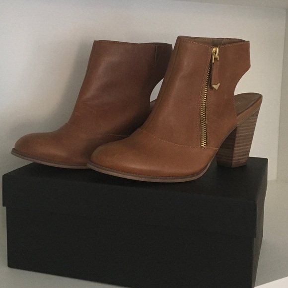 Aldo Brown Heeled Sandal - Picture 1 of 8